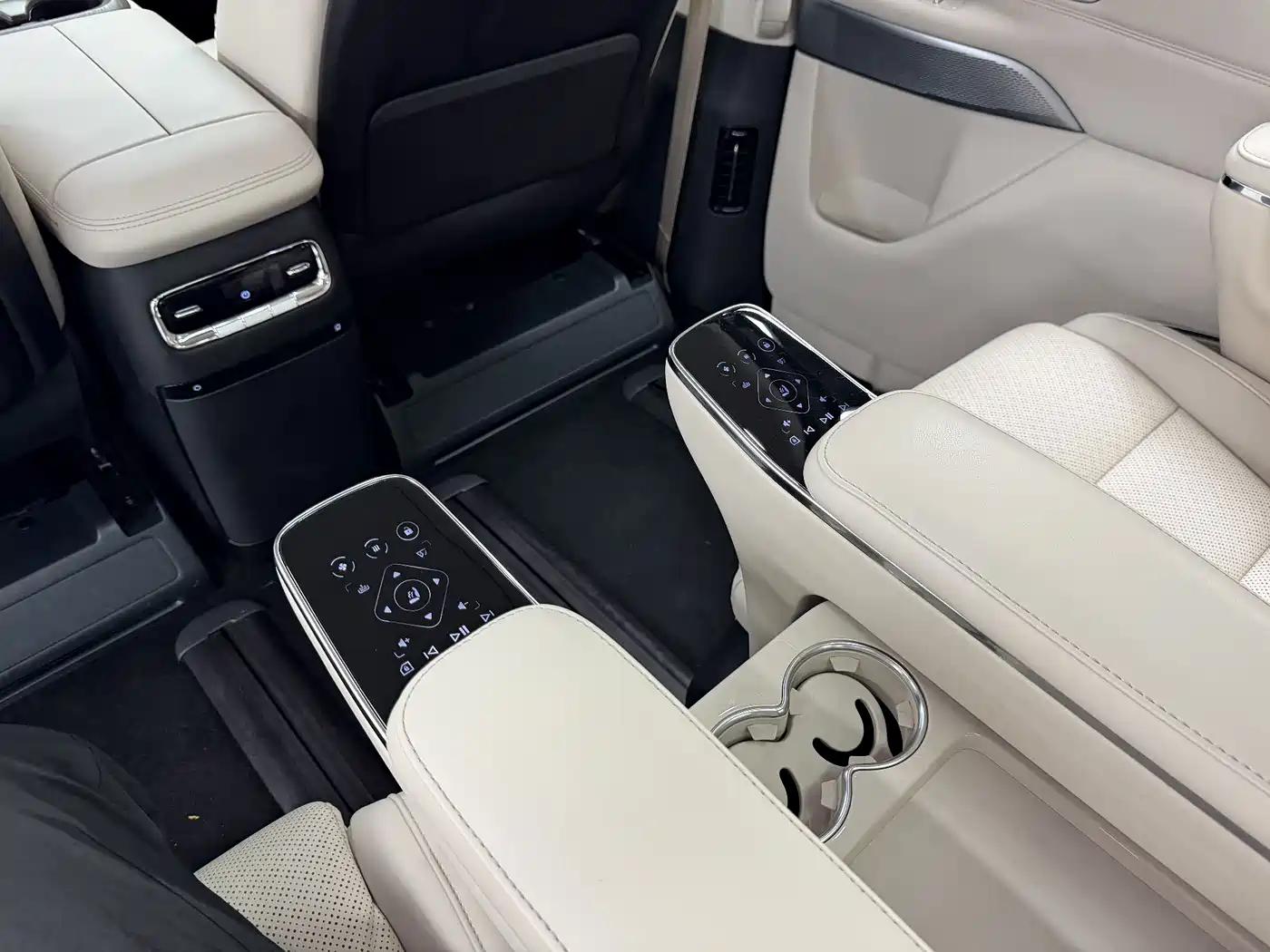 Hycan Auto Hycan V09 2024 2023 Honor Edition Supercharged 620