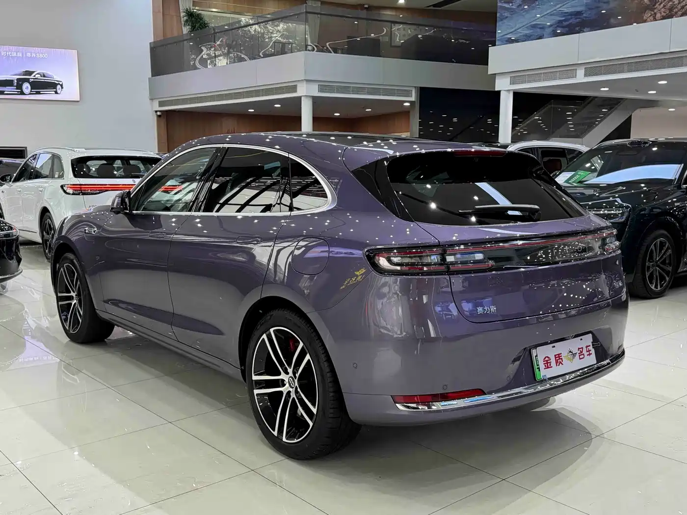 AITO Wenjie AITO M5 2025 Extended Range Ultra AWD фото 19