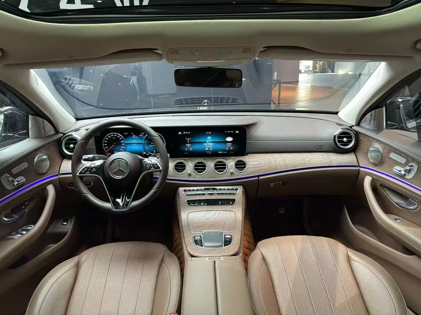 Mercedes-Benz E-Class 2023 E 300 L Fashion фото 4