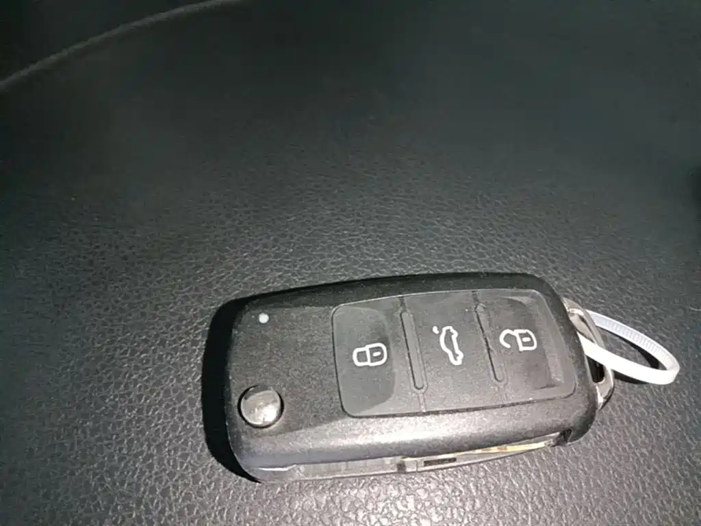 Volkswagen Polo 2016 1.4L Manual Trend фото 9