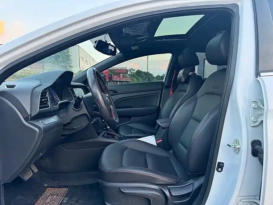 Hyundai Elantra 2020 1.4T DCT Dynamic·Vitality фото 7