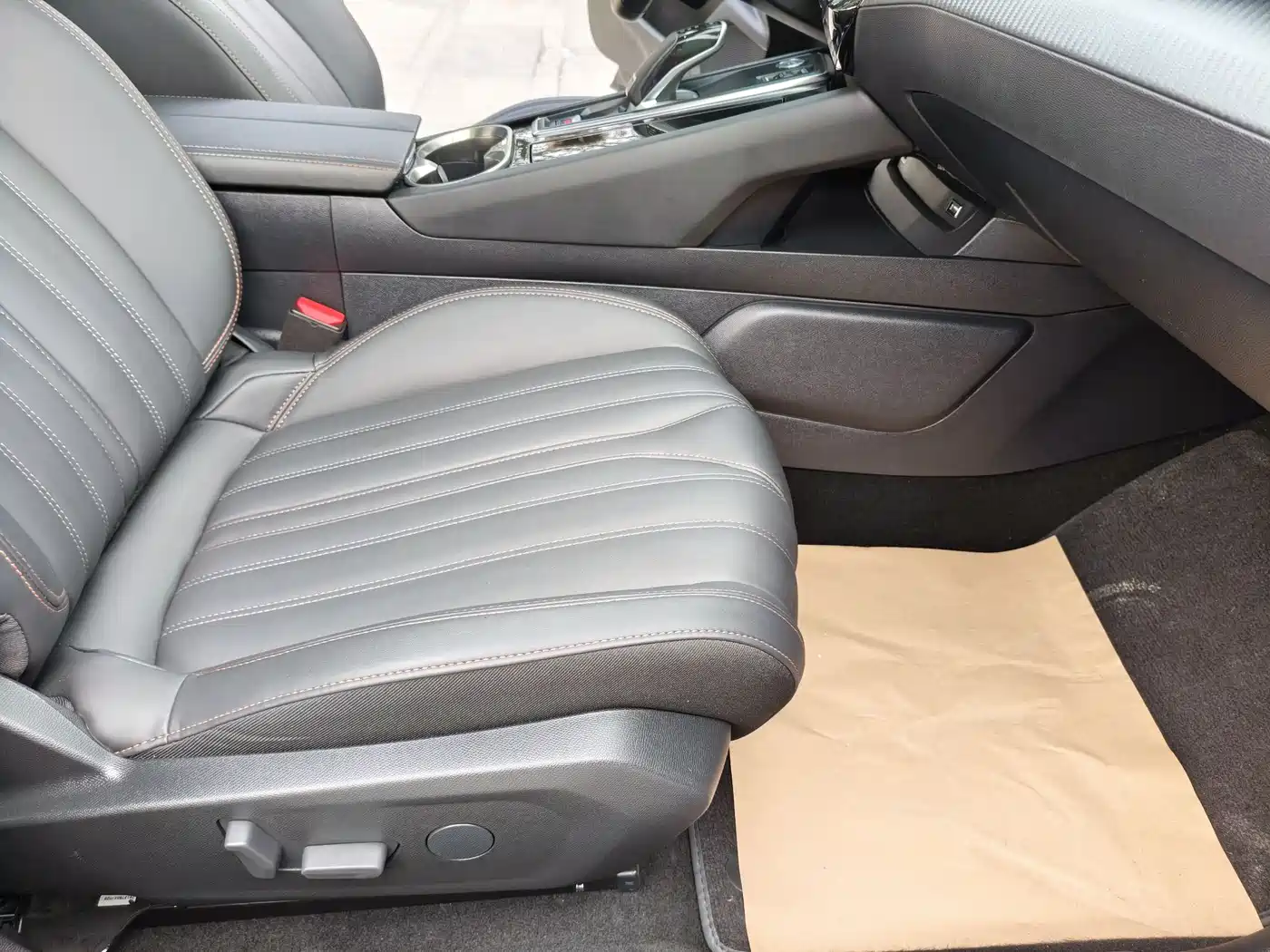 Peugeot 508 2022 508L 400THP PureTech Driving Control Edition фото 10