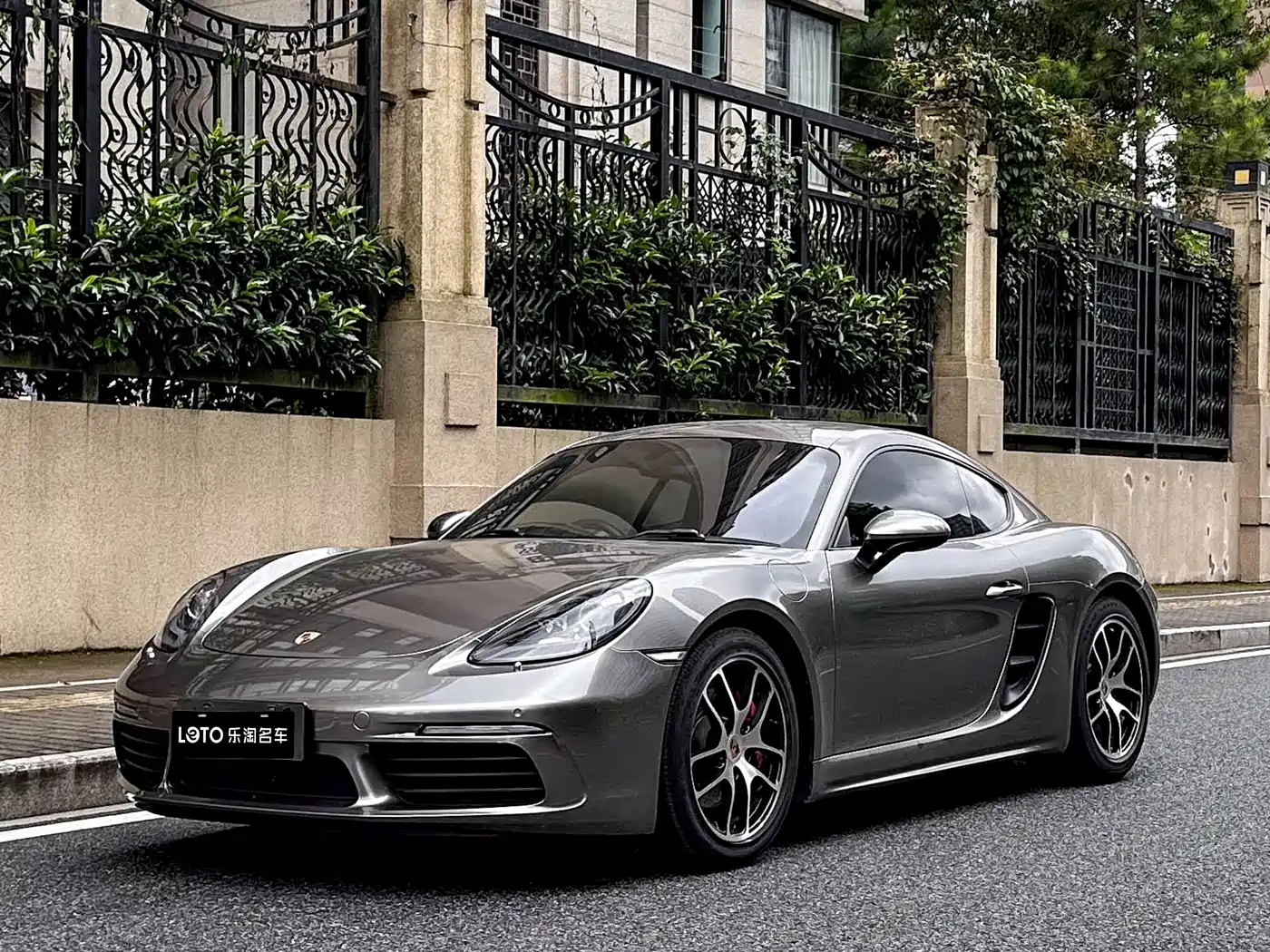 Porsche 718