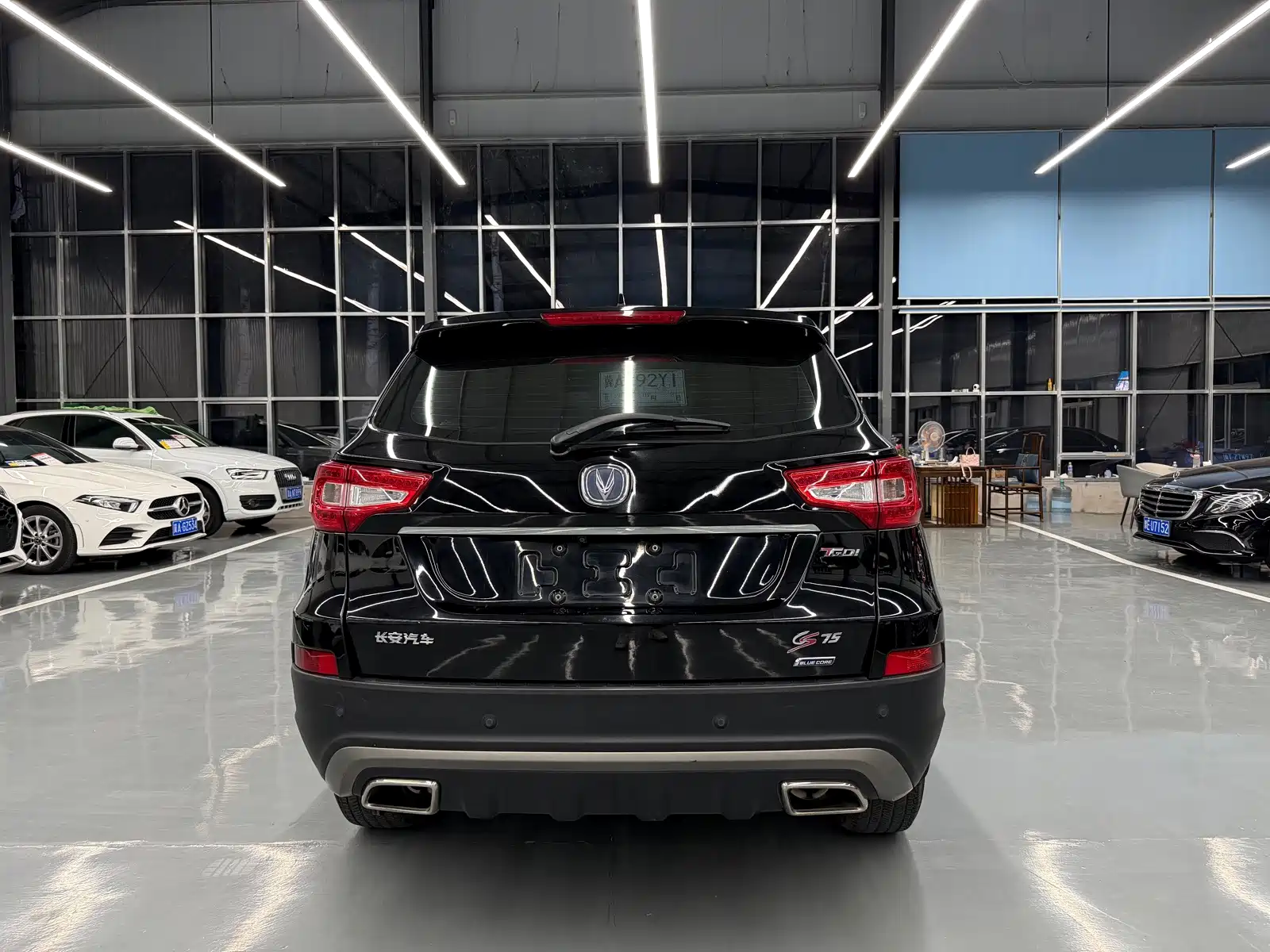 Фото 9 - Changan CS75