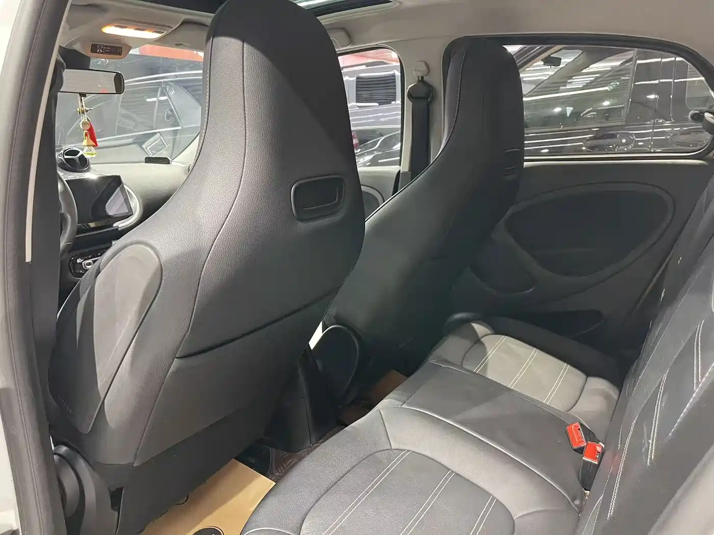 smart forfour 2017 2016 Model 0.9T 66kW Pioneer Edition