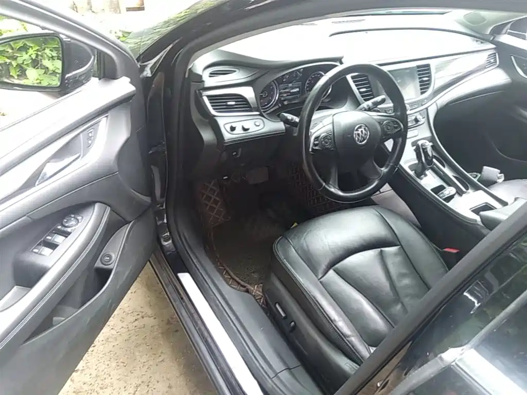 Buick LaCrosse 2018 Model 20T Elite Edition фото 16