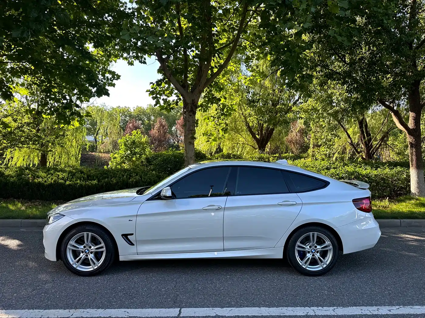 BMW 3 Series GT 2021 2020 320i M Sport Package