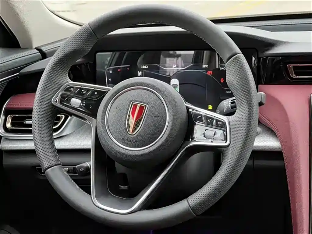 Hongqi H5 2023 2.0T Auto Smart Connect Flag Enjoy фото 5