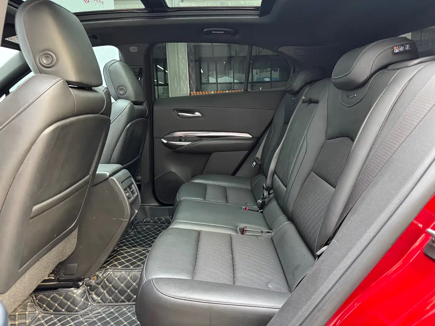 CADILLAC XT4
