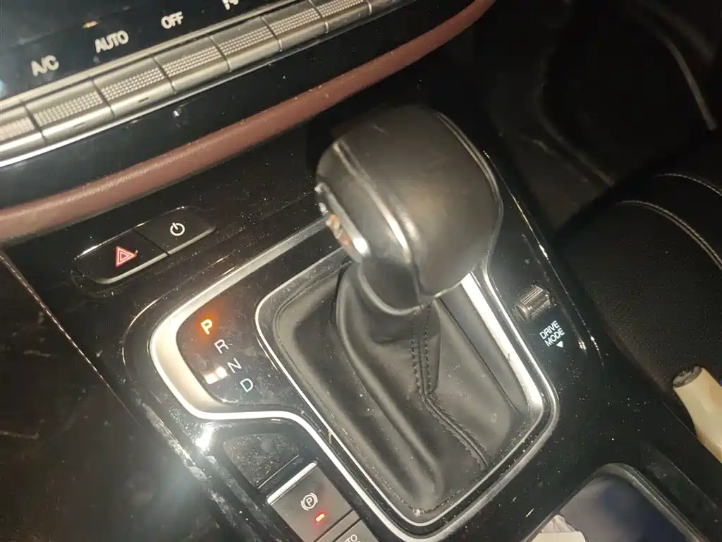 GAC Trumpchi Trumpchi M6 2023 PRO 270T DCT Luxury Edition фото 9