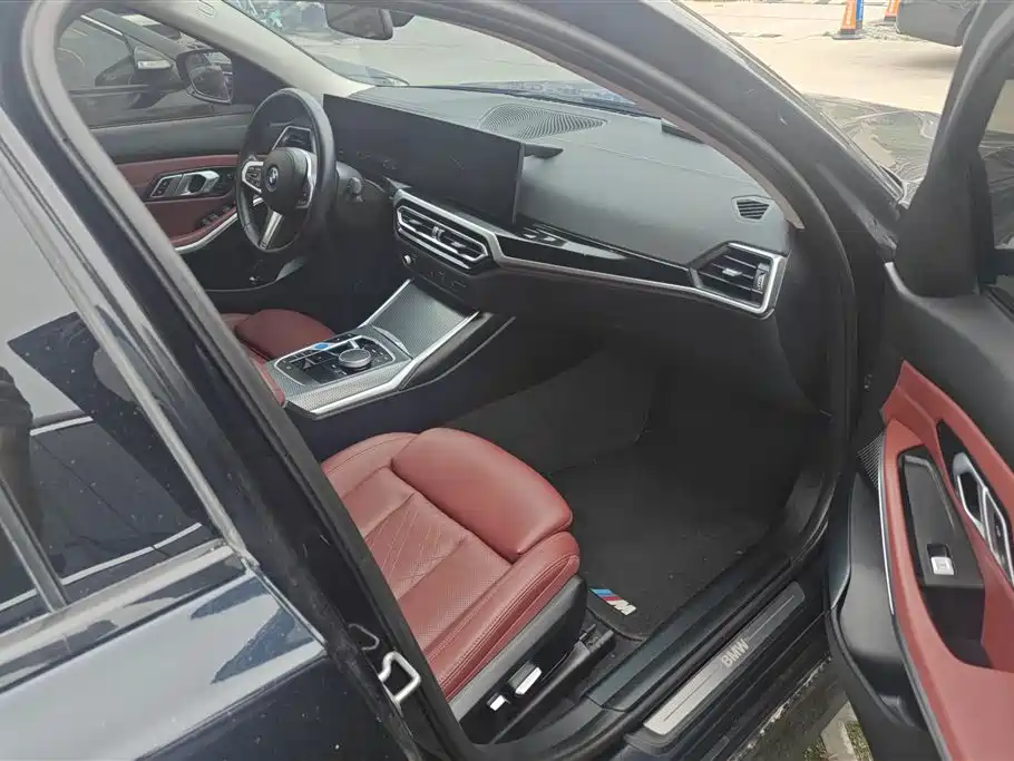 BMW i3 2023 eDrive 40 L Shadowline Package фото 8
