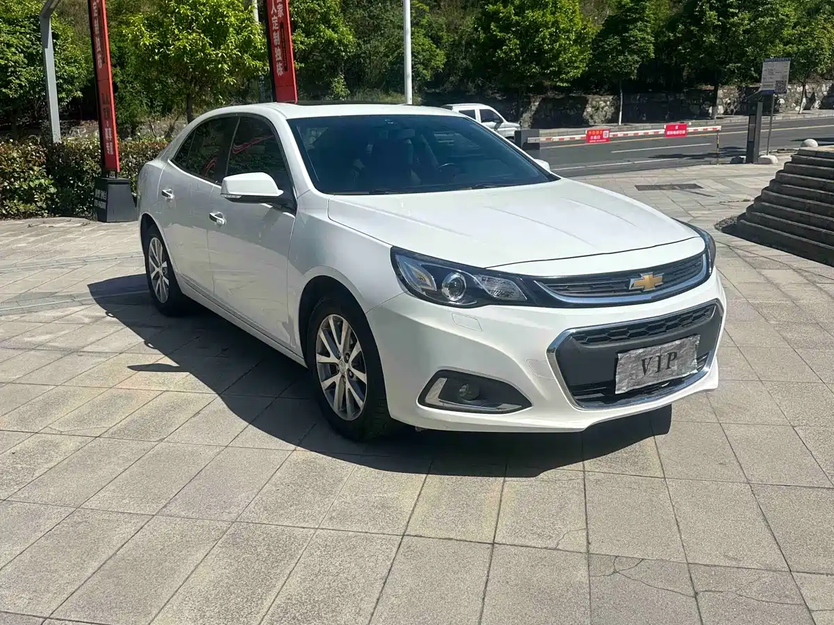 Chevrolet Malibu 2018 530T Automatic Luxury Edition фото 2