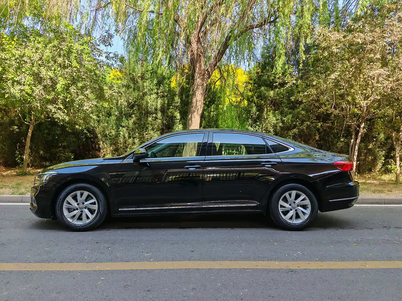 Volkswagen Passat 2020 280TSI Business Edition China VI фото 11