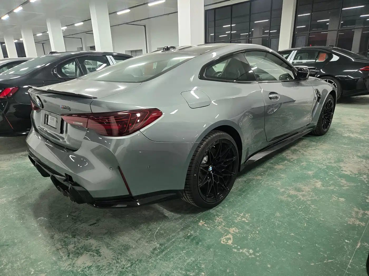 BMW M4 2024 BMW M4 Coupe M xDrive Competition фото 6