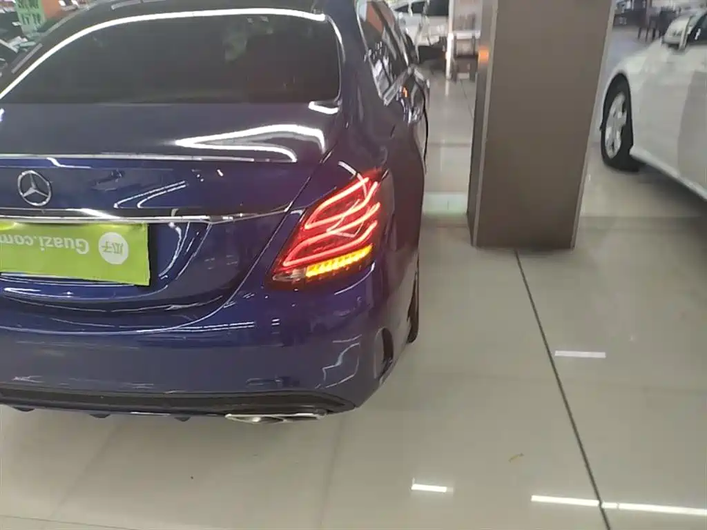 Mercedes-Benz C-Class 2017 Facelift C 200 L Sport Edition фото 8