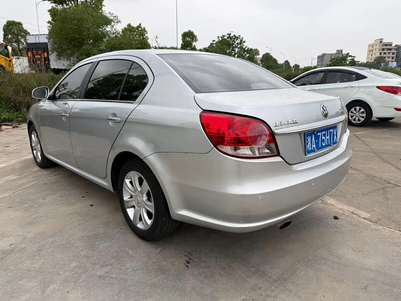 Volkswagen Lavida 2011 1.4TSI DSG Pinxuan Edition фото 5