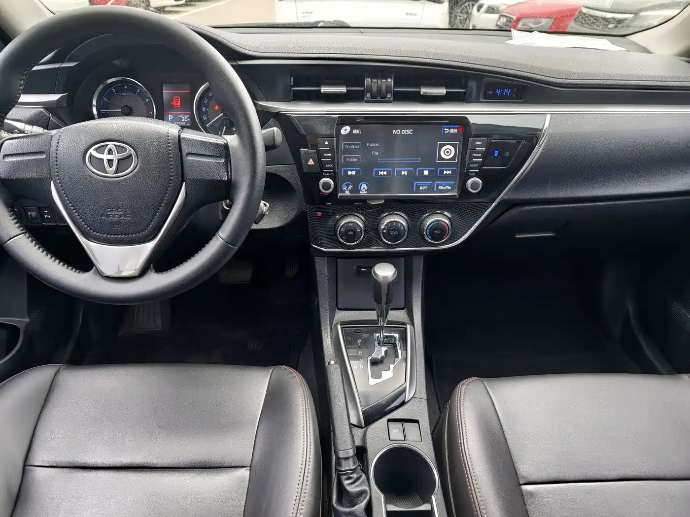 Toyota Corolla 2014 1.6L CVT GL-i фото 7