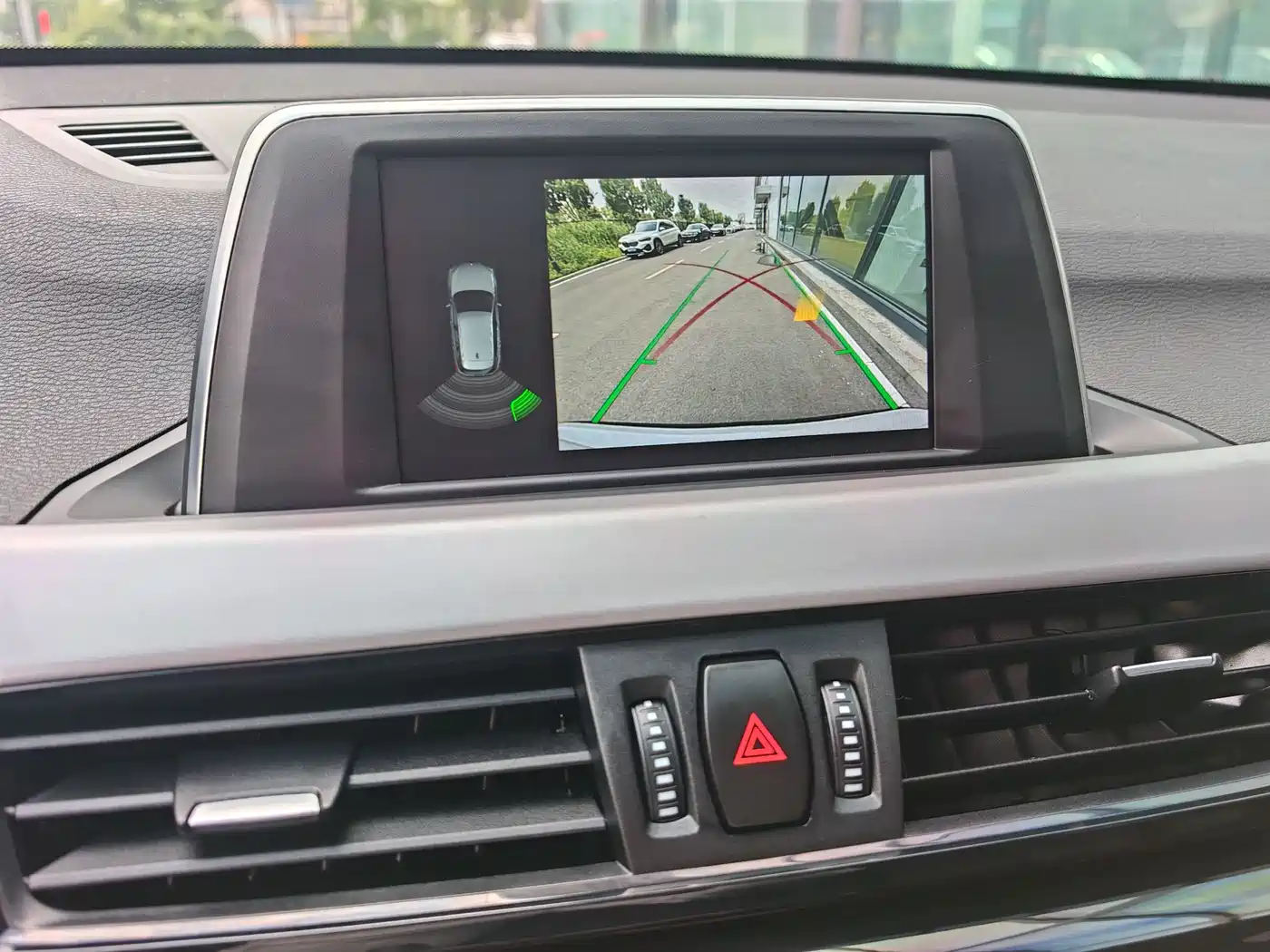 BMW X1 2018 sDrive20Li Leading Model фото 23