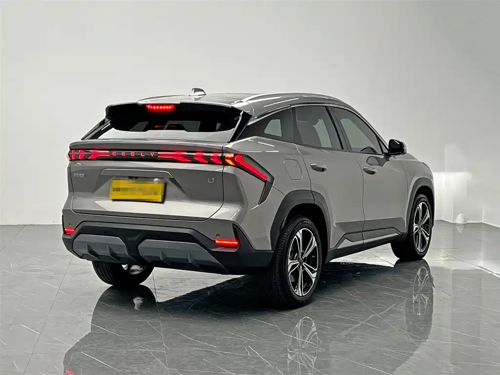 Geely Galaxy Galaxy L7 2024 1.5T 115km PLUS Soaring Dragon Edition фото 6