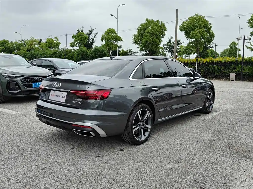 Audi A4L 2020 40 TFSI Luxury Dynamic фото 4