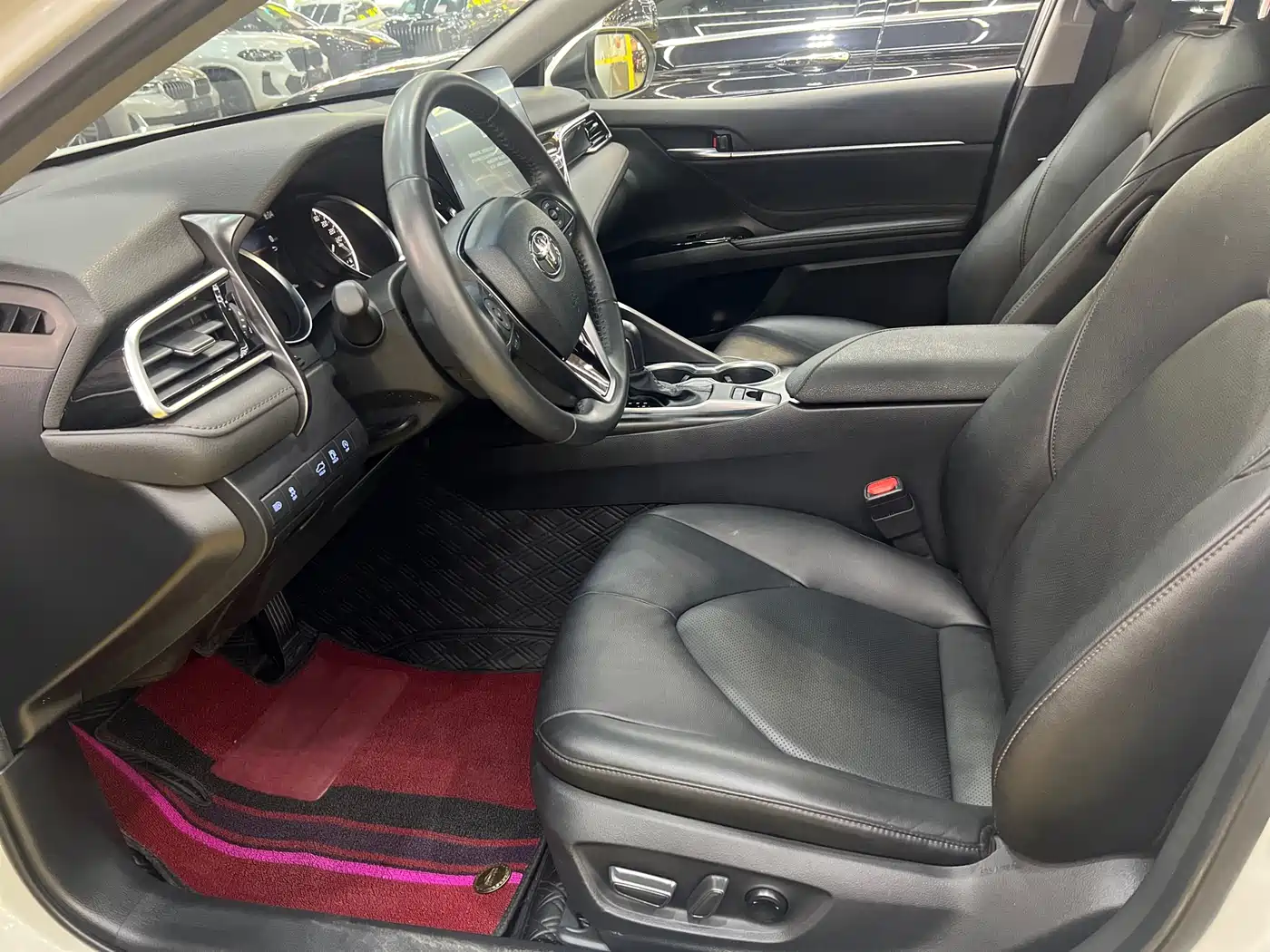 Toyota Camry 2023 2.0G Luxury Edition фото 10