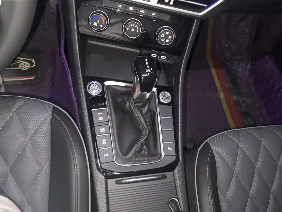Volkswagen Sagitar 2025 Model Second Facelift 300TSI DSG Transcend Edition фото 16
