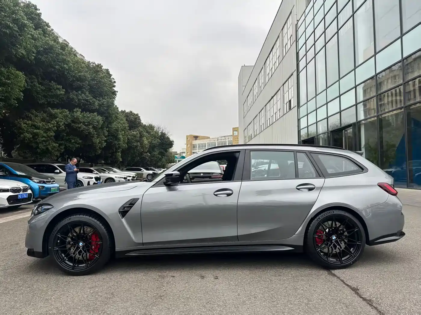 BMW M3 2026 BMW M3 Touring M xDrive Competition фото 5