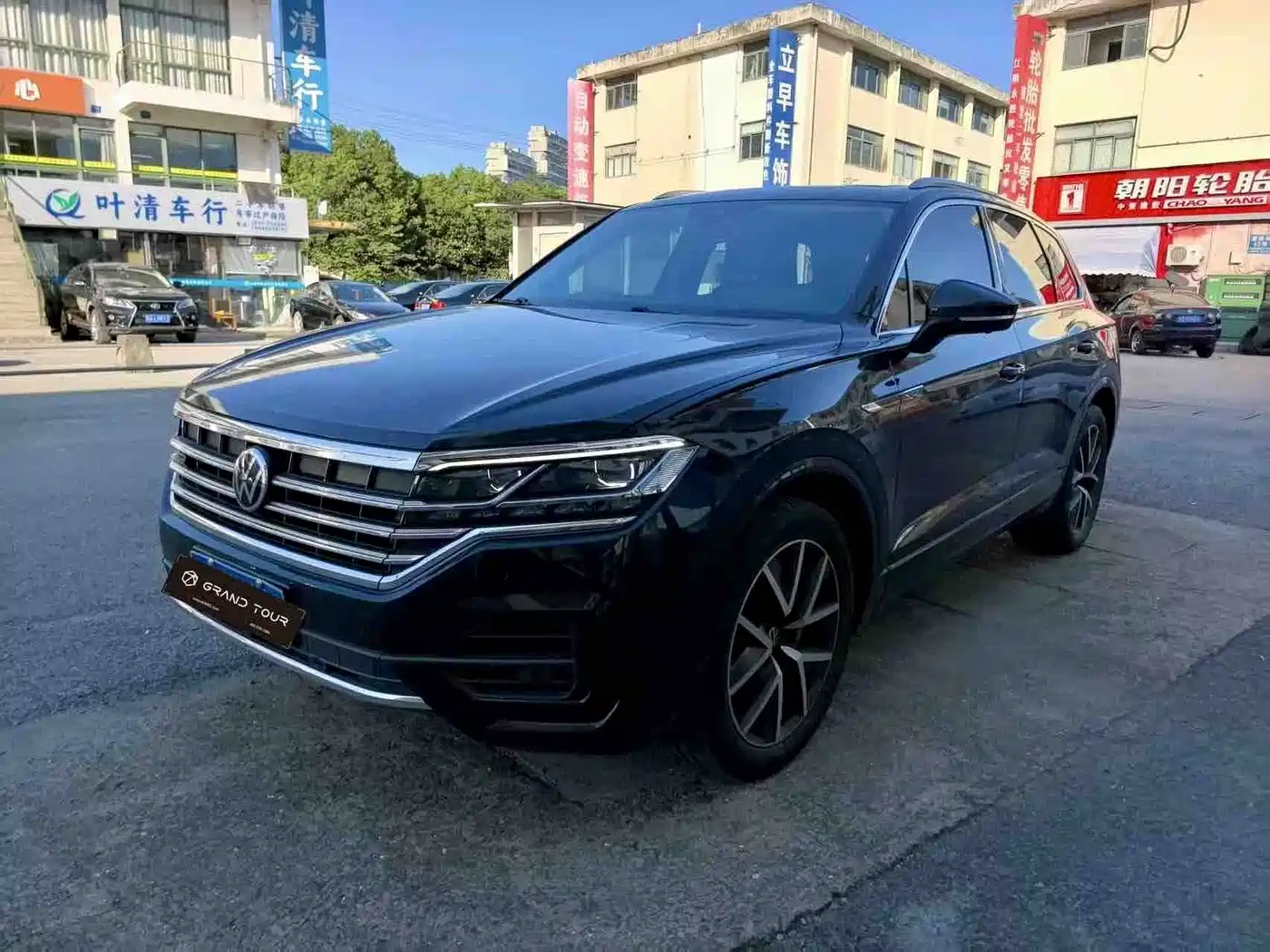 Volkswagen Touareg 2024 2023 3.0TSI R-Line Classic Sports Package