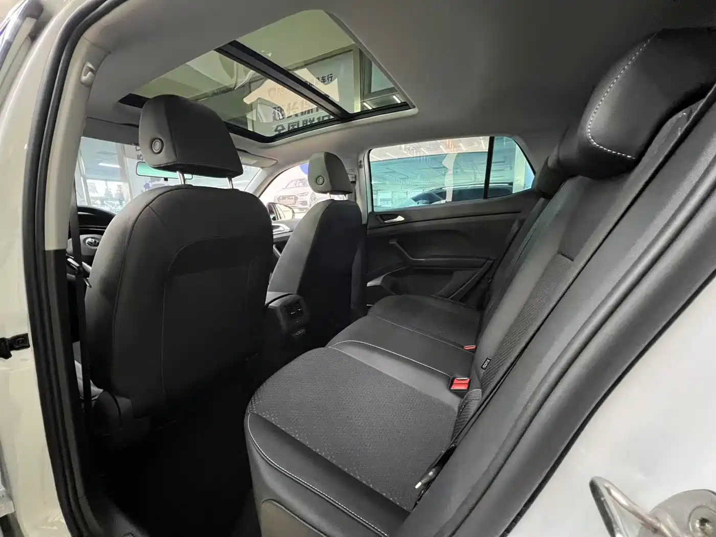 VOLKSWAGEN EXPLORING THE SHADOW