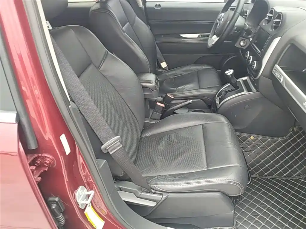 Jeep Compass (Import) 2015 2014 Facelift 2.0L 2WD Elite Edition