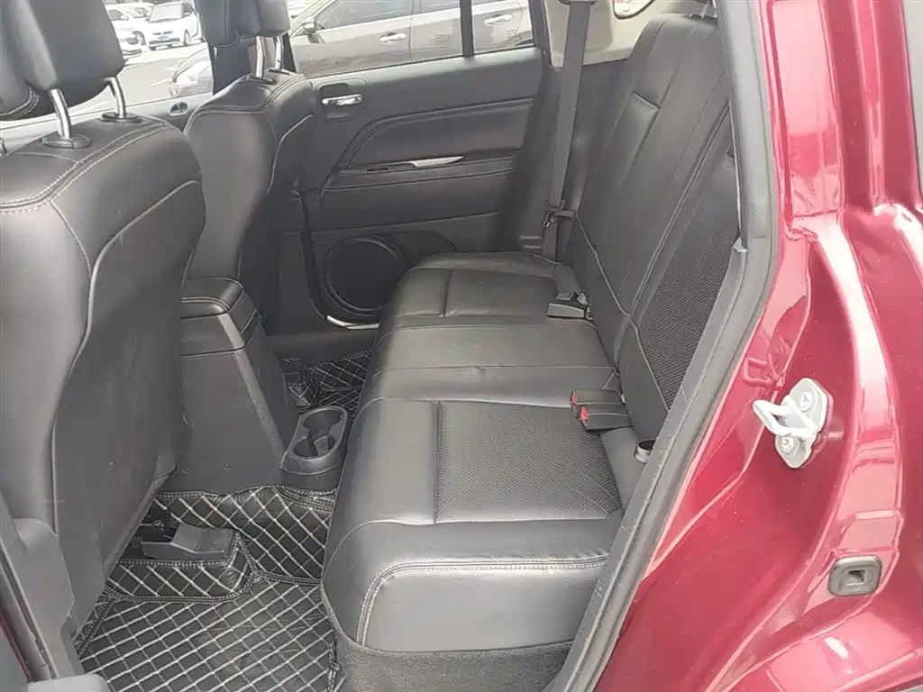 Jeep Compass (Import) 2015 2014 Facelift 2.0L 2WD Elite Edition