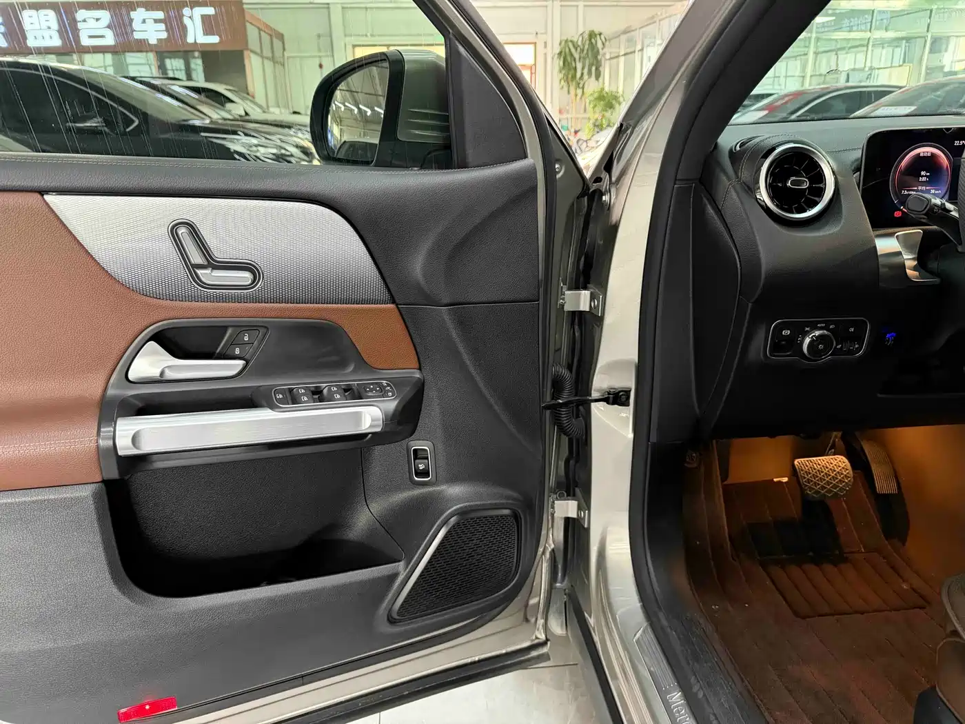Mercedes-Benz GLB 2021 GLB 180 Style фото 9