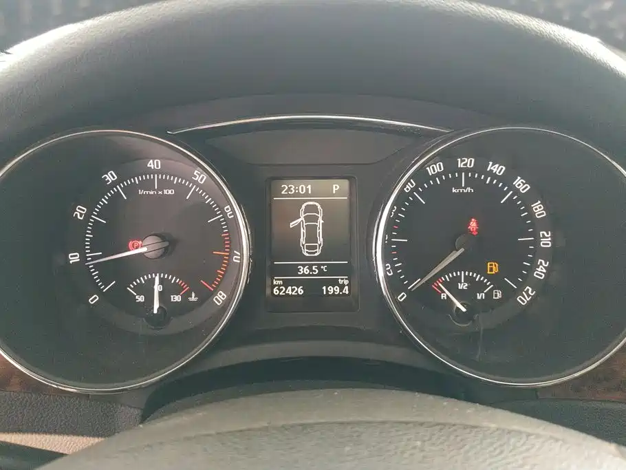 Škoda Superb 2012 2012 1.8TSI Automatic Noble Elegance Edition