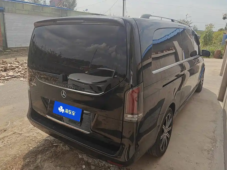 Mercedes-Benz V-Class 2026 2024 V 300 L Long Wheelbase Premium