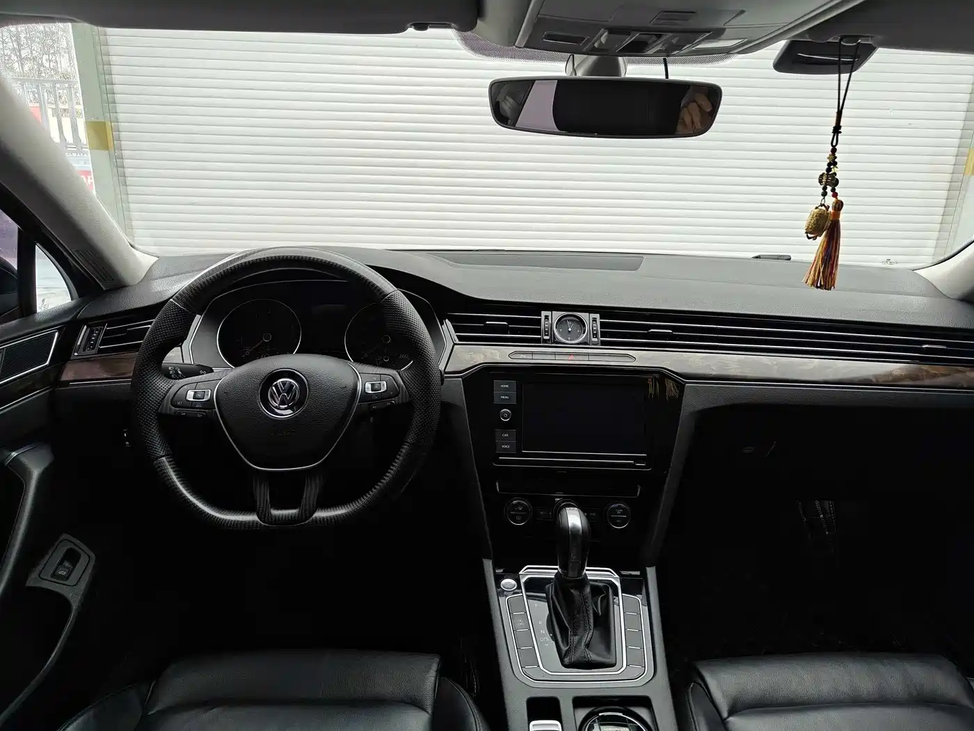 Volkswagen Magotan 2019 330TSI DSG Luxury Class China VI фото 12