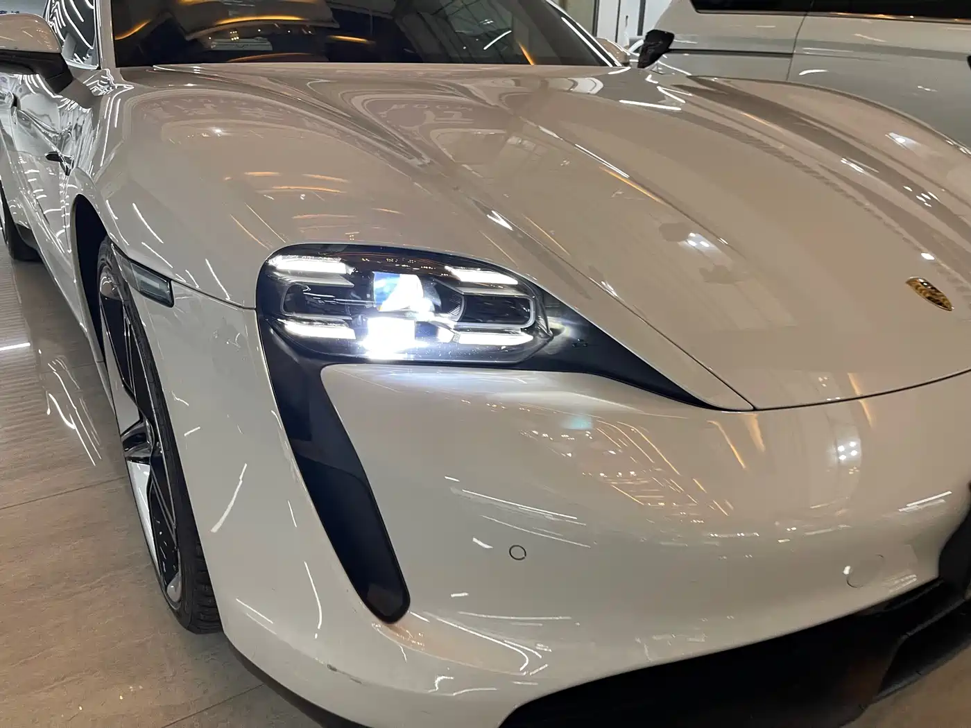 Porsche Taycan 2020 Taycan фото 4