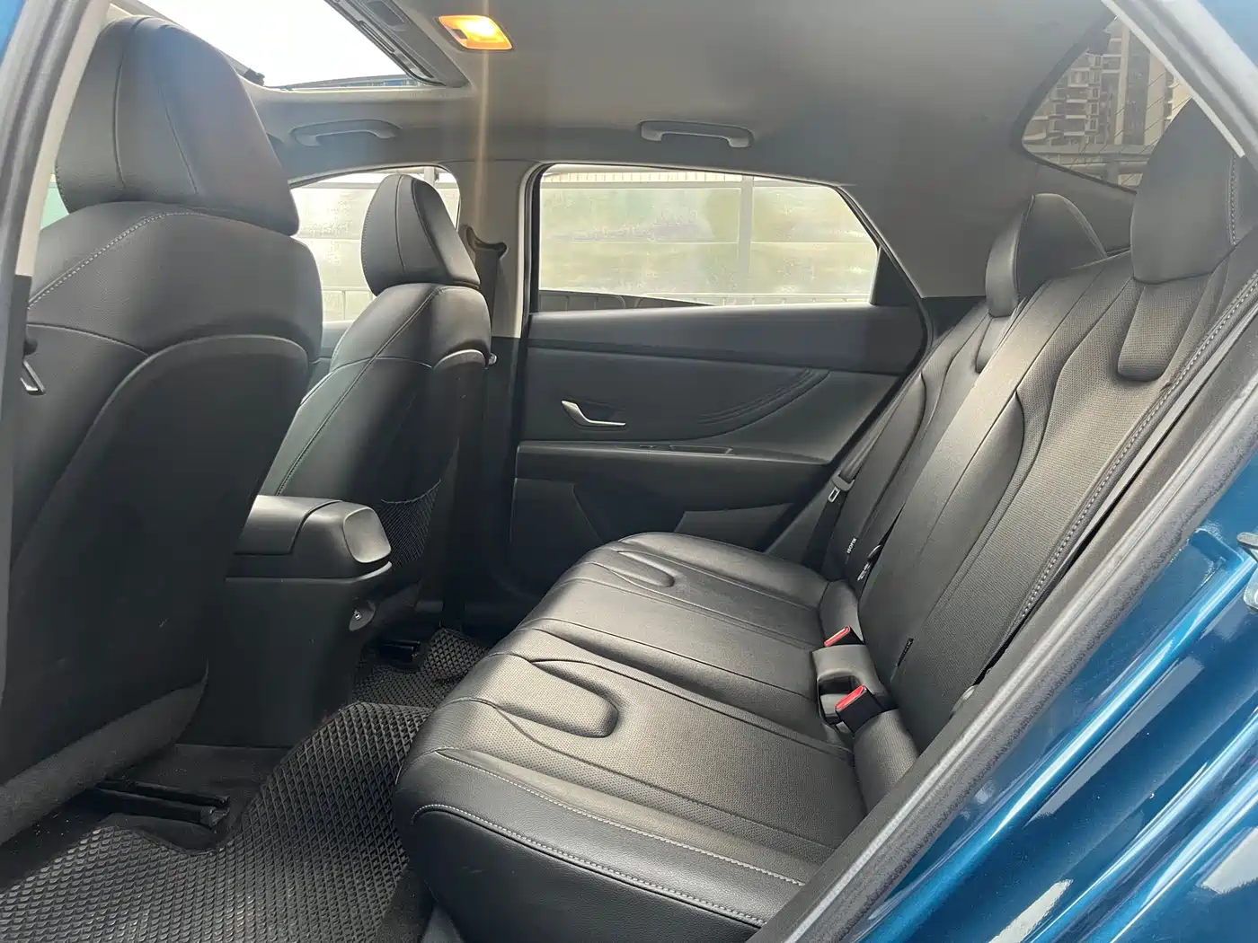 Hyundai Elantra 2021 1.5L CVT GLX Elite Edition фото 10