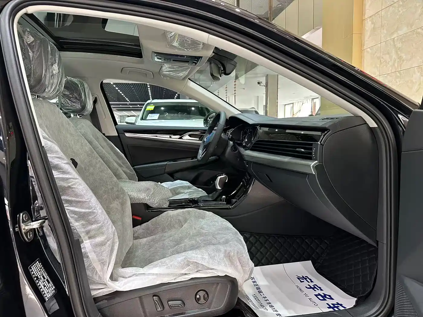 Volkswagen Passat 2026 Outstanding Edition 380TSI Starlight Dragon Soaring Version фото 12