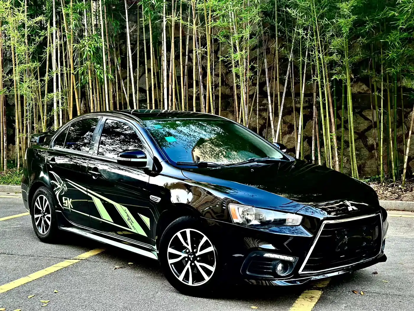 Mitsubishi Lancer EX 2015 1.8L Manual Phantom Edition фото 3
