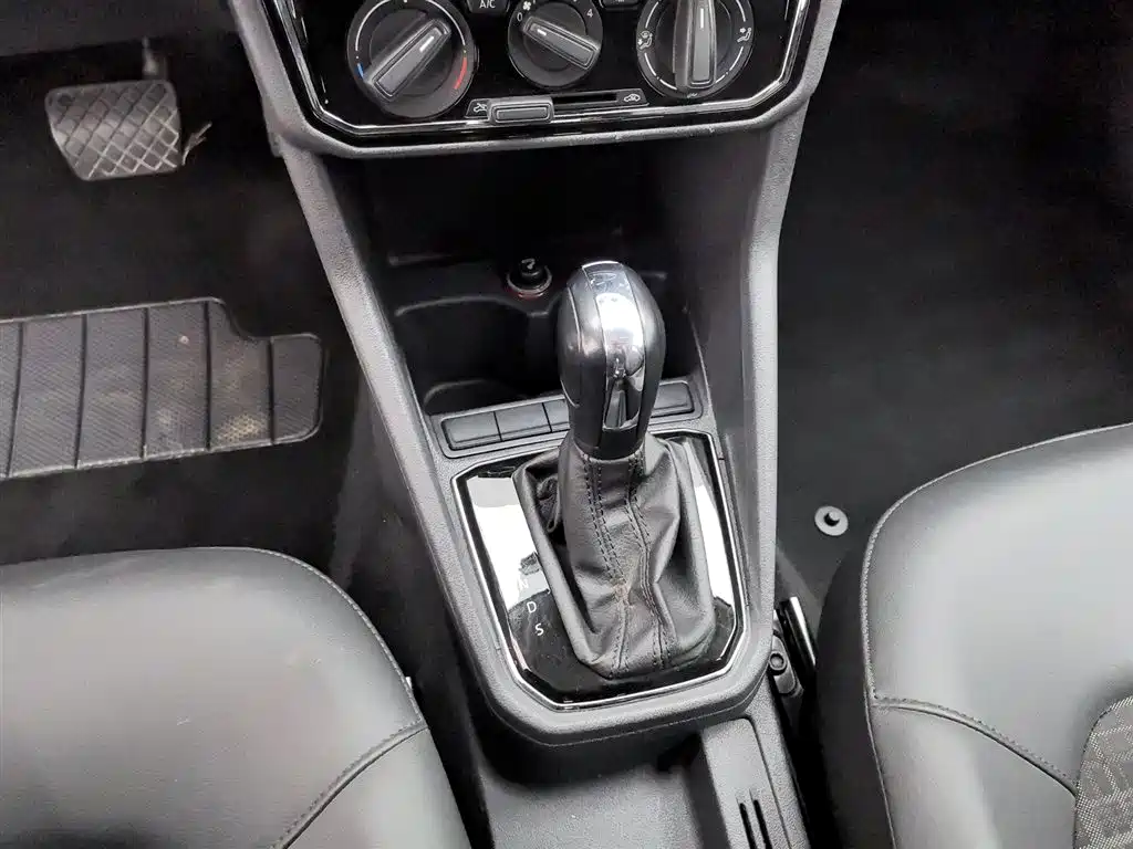 Volkswagen Jetta 2019 Dream Edition 1.5L Auto Comfort фото 13