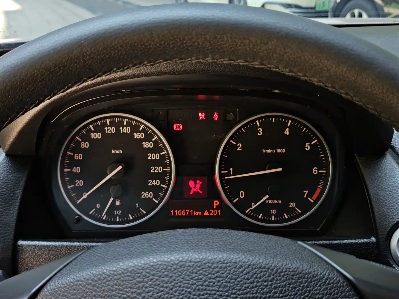 BMW X1 2012 sDrive20i Leading Model фото 15