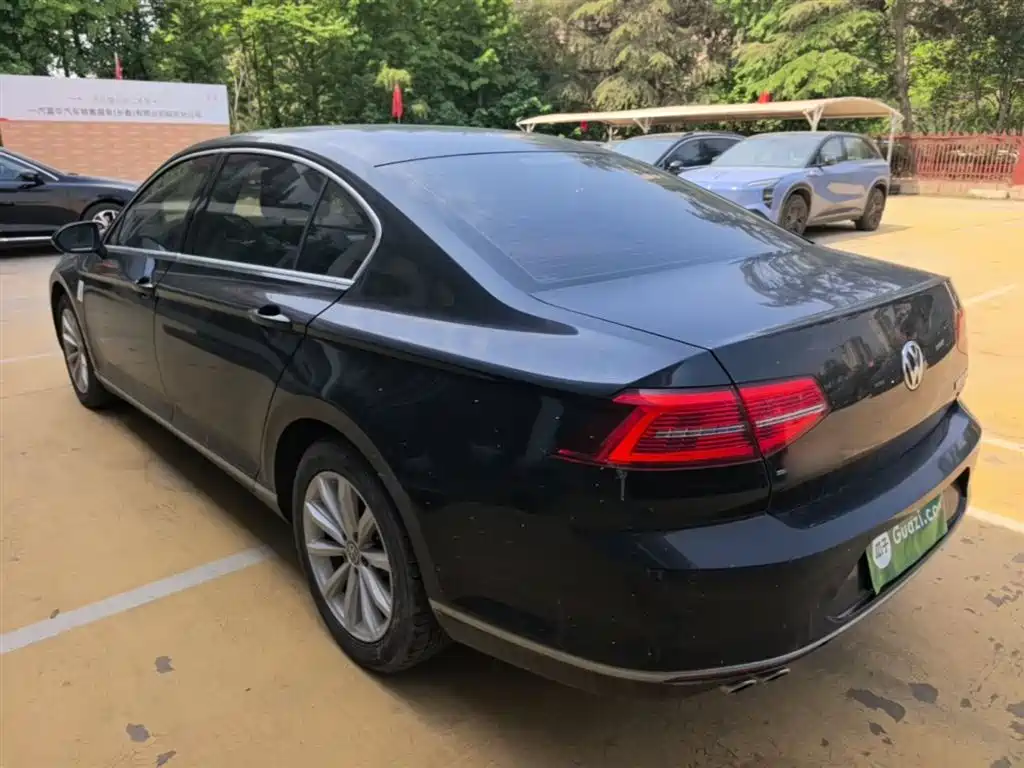 Volkswagen Magotan 2018 330TSI DSG Leading фото 5