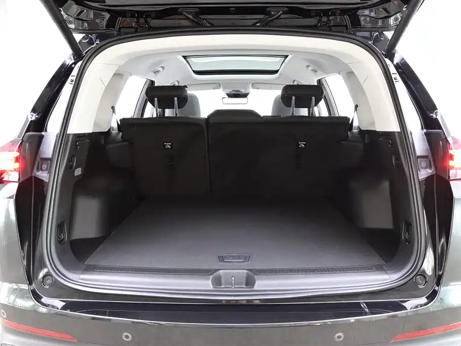 Buick Envision Plus 2025 Enclave Plus 28T 2WD Platinum Edition фото 32