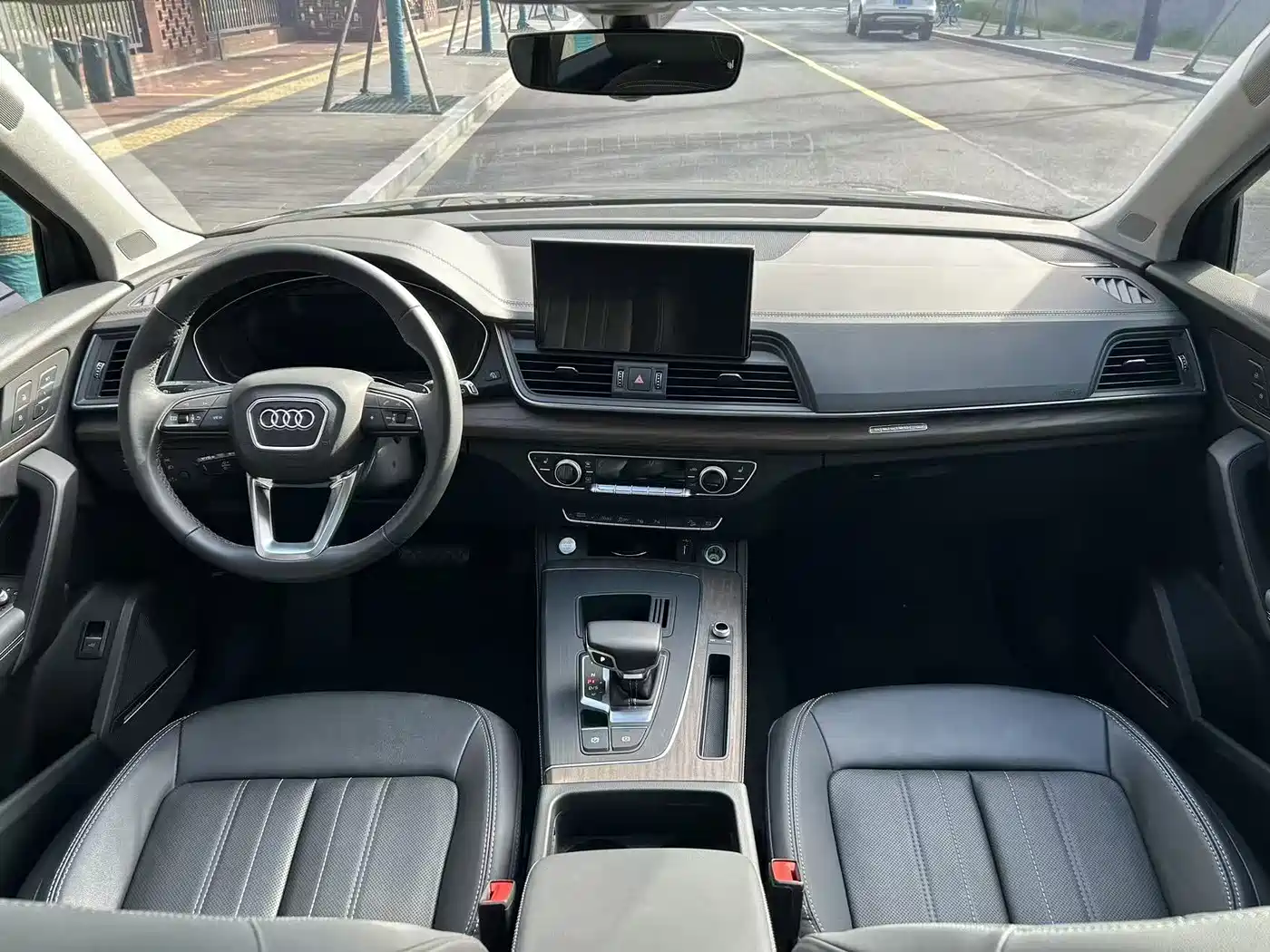 Audi Q5L 2022 Facelift 45T Luxury Dynamic фото 10