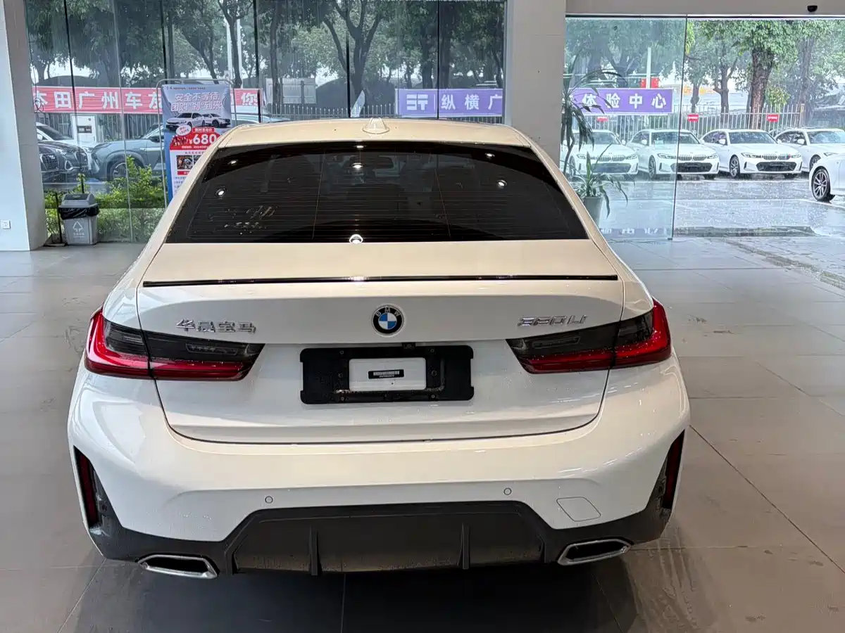 BMW 3 Series 2023 320Li M Sport Package фото 5