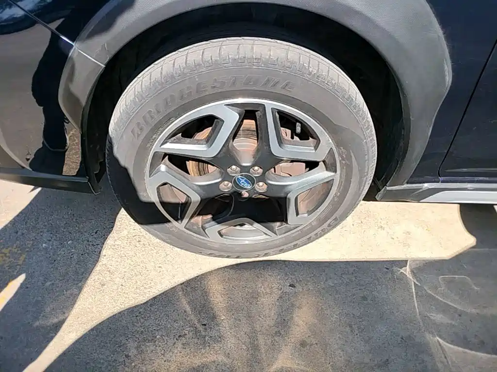 Photo 23 - Subaru XV