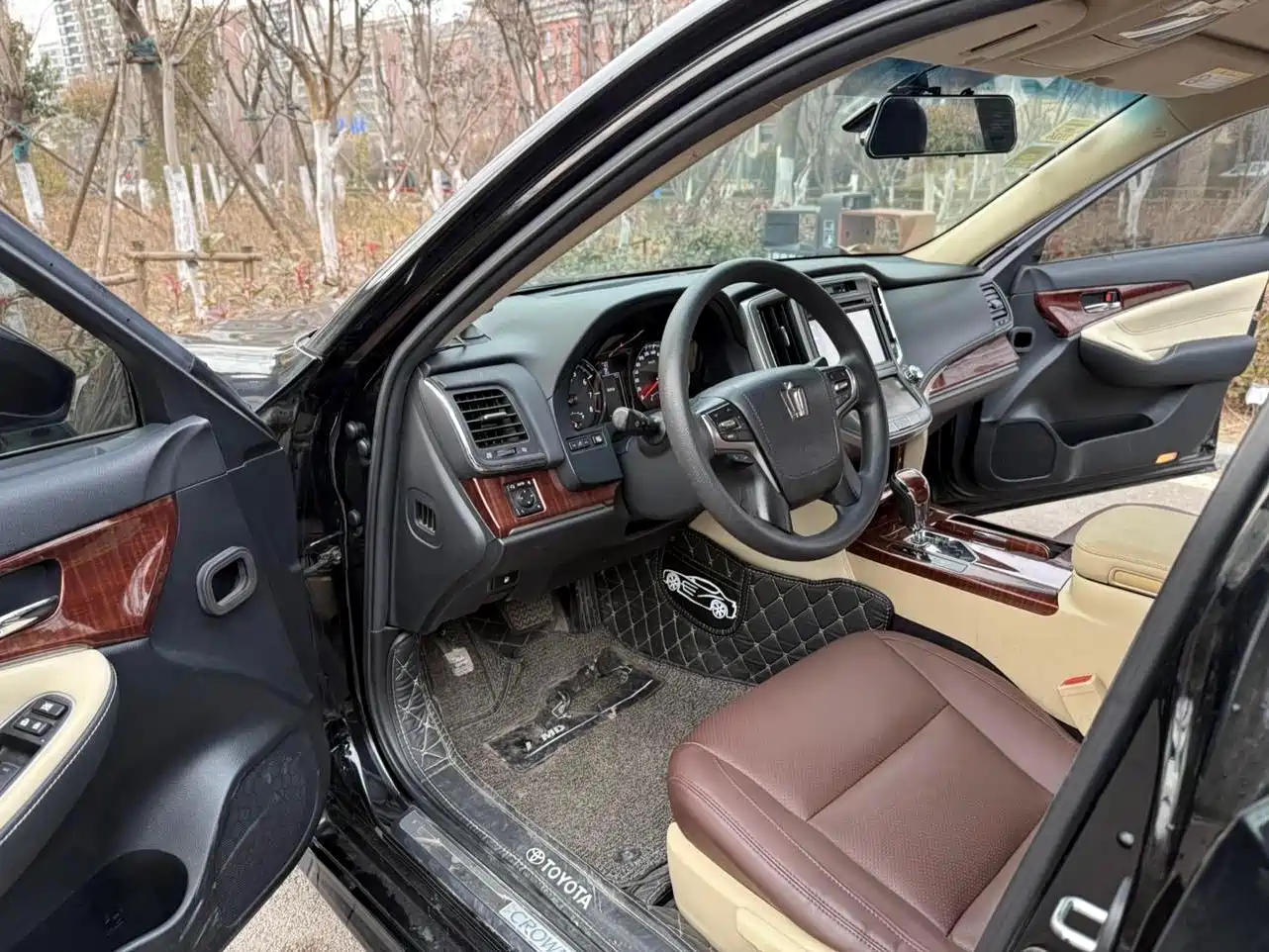 Toyota Crown 2015 2.0T Pioneer фото 6