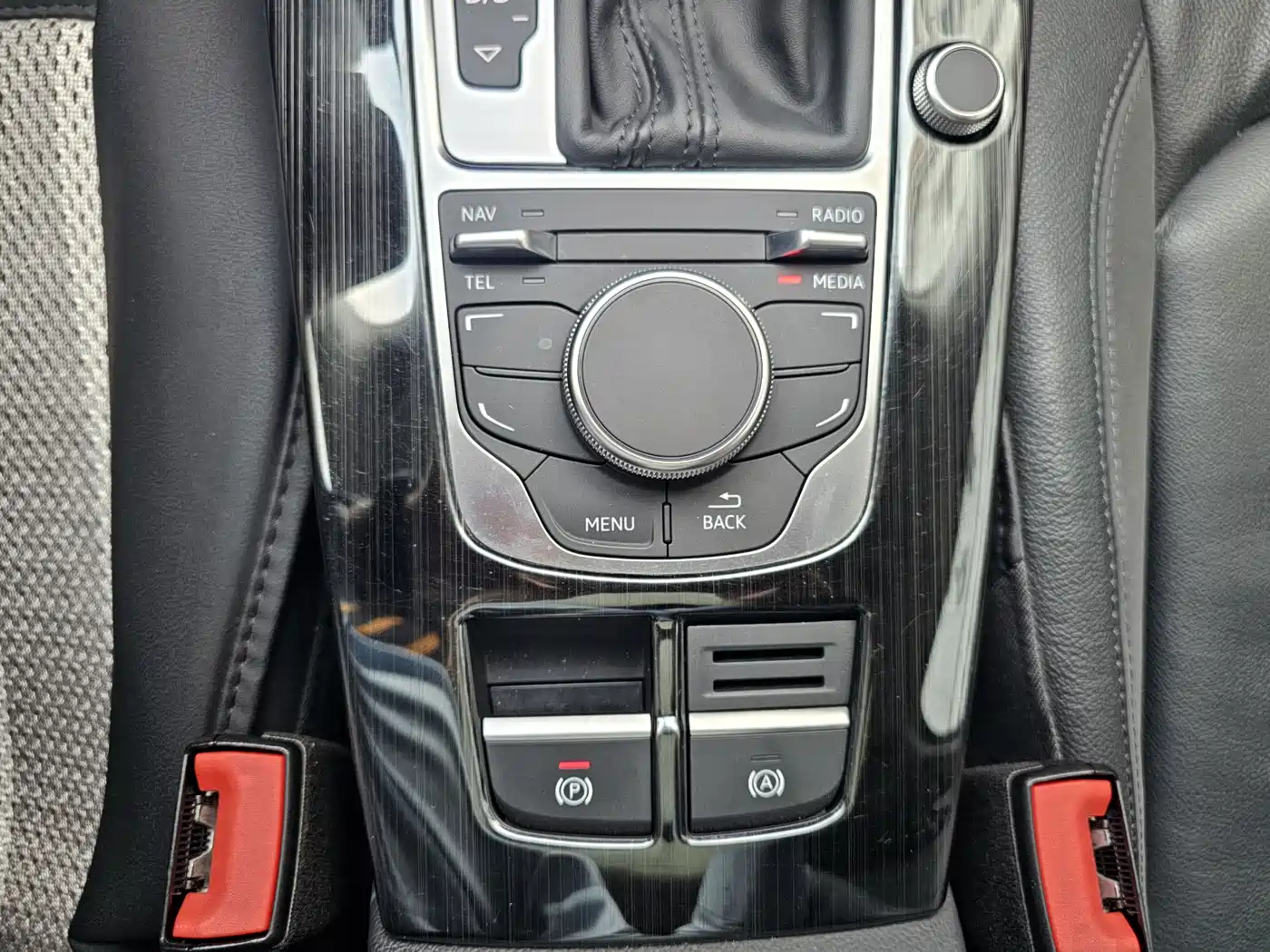 Audi A3 2016 Sportback 35 TFSI Style фото 8
