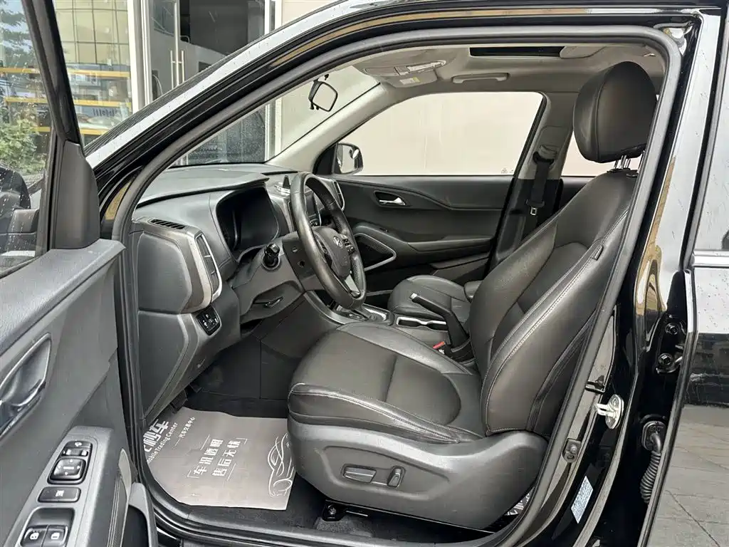 Hyundai Beijing Hyundai ix35 2019 2.0L Automatic 2WD Zhiyong·Enjoy China V фото 6