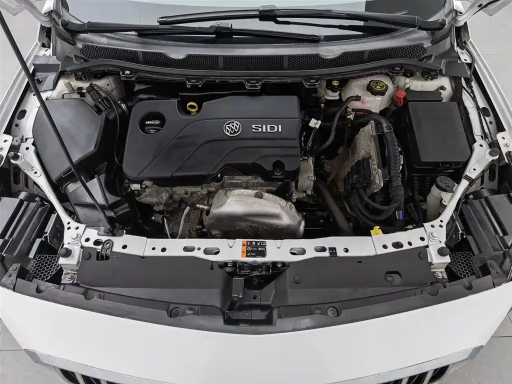 Buick Verano 2015 Sedan 15S Automatic Progressive фото 6
